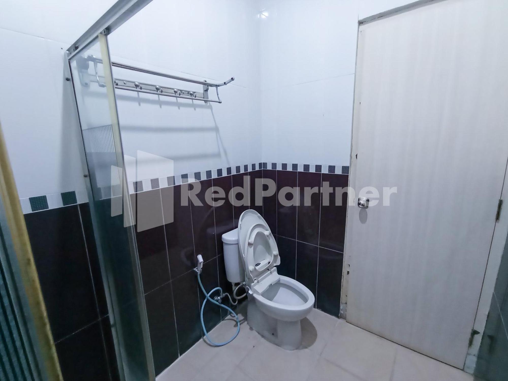 Nillo Hotel Kebumen Mitra Reddoorz المظهر الخارجي الصورة