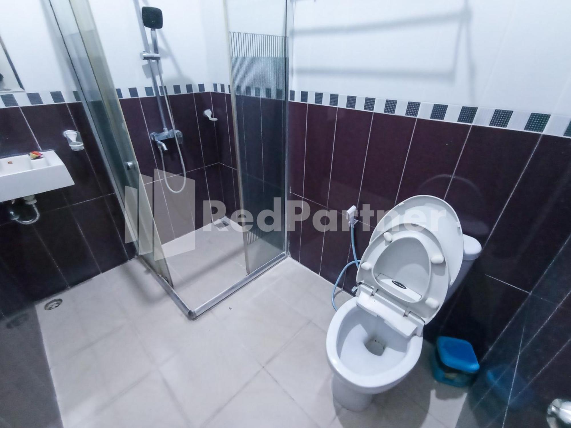Nillo Hotel Kebumen Mitra Reddoorz المظهر الخارجي الصورة