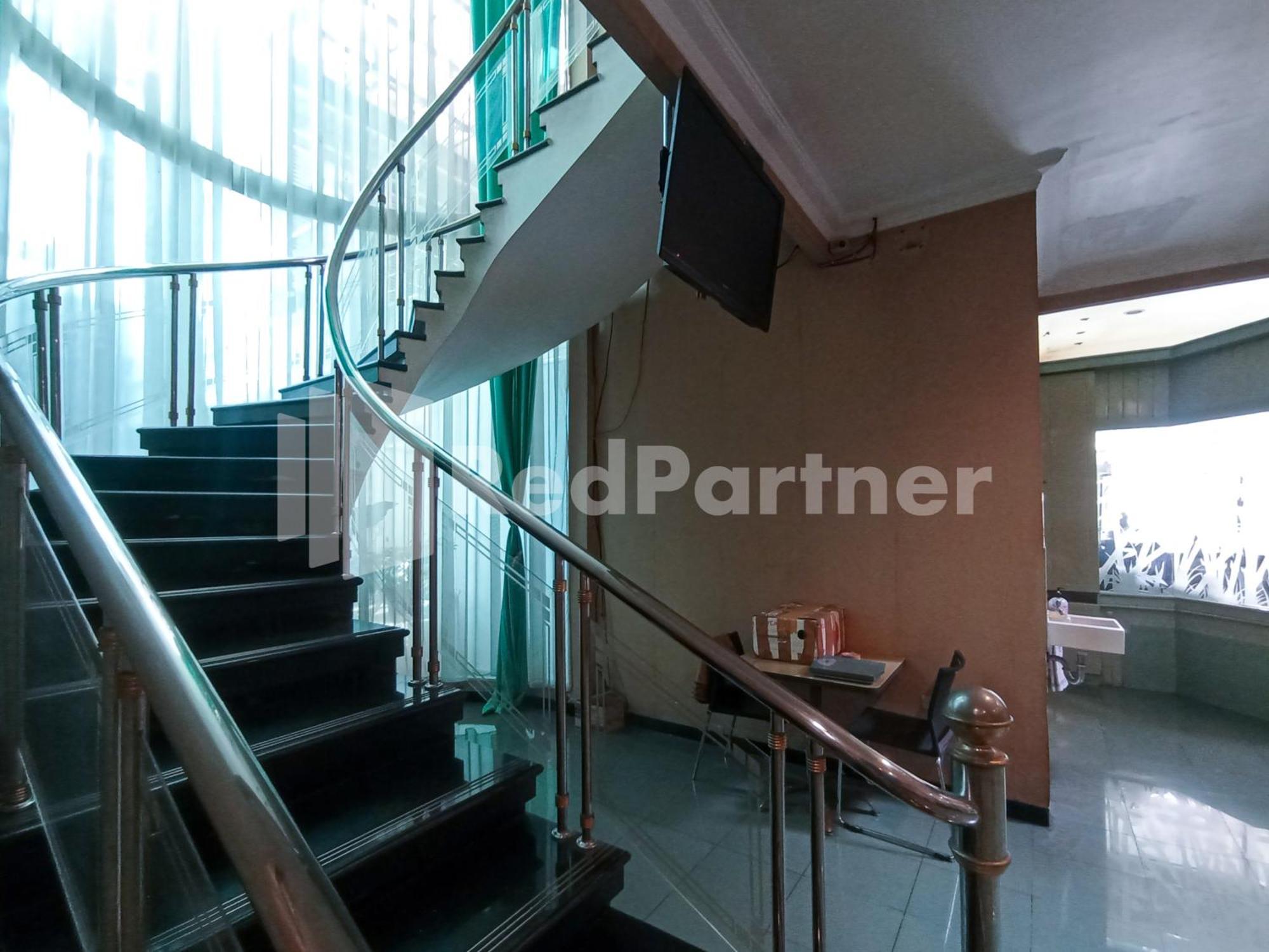 Nillo Hotel Kebumen Mitra Reddoorz المظهر الخارجي الصورة